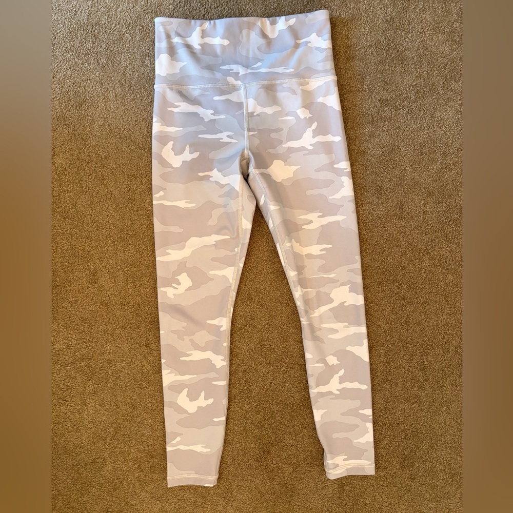 Athleta Elation Camo 7/8 Leggings, XS